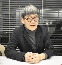「知っていることを啓蒙しようというのではなく、書きながら自分自身もそのプロセスを楽しんでいた」と話す布施英利さん=東京都千代田区の毎日新聞社で2015年2月13日、垂水友里香撮影
