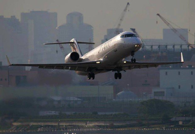 ボンバルディア「CRJ」シリーズ：ビジネスジェットから派生した小型