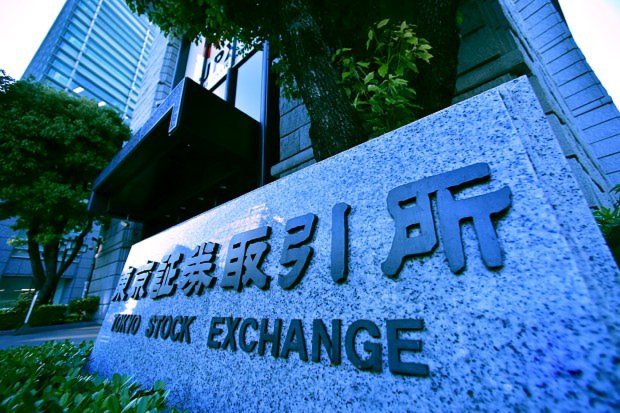 東京都中央区の東京証券取引所=関口純撮影