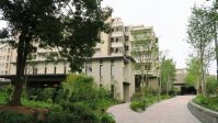 建物の入り口部分。昼間は周辺住民も自由に出入りできる