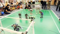 長井市では企業と工業高校が連携してさまざまなロボットを生み出している＝吉田製作所提供
