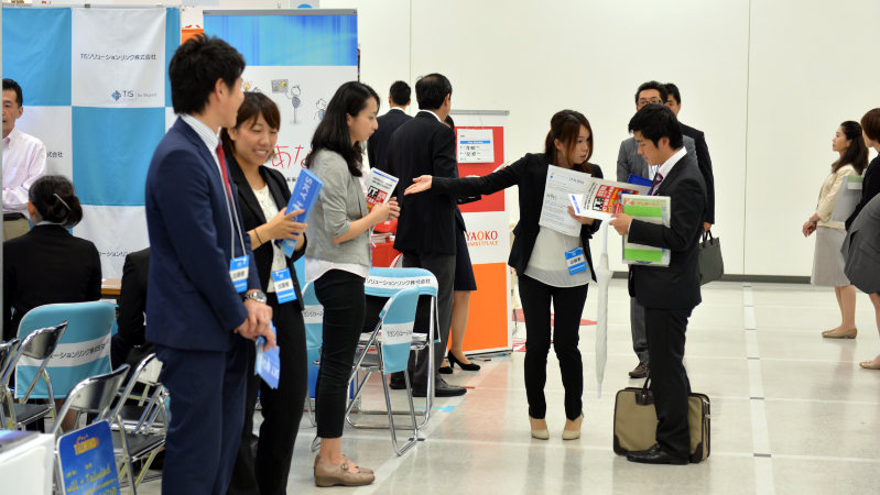 マイナビ合同会社説明会で=関口純撮影