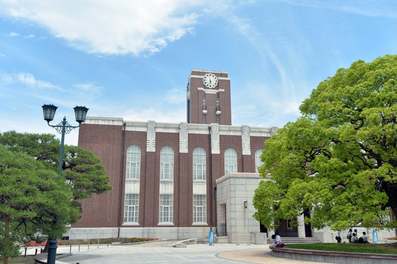 京都大学(時計台)