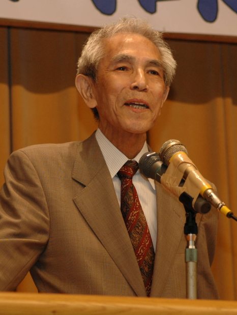 もう一度読みたい：＜レクイエム2015＞「日本国憲法は未完の