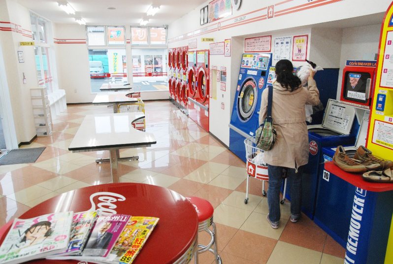 コインランドリー 世につれ進化 女性専用施設も登場 毎日新聞