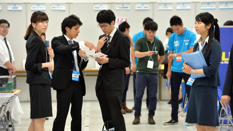 マイナビ合同会社説明会で=関口純撮影