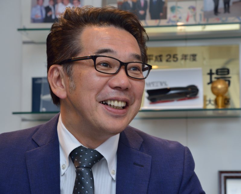 ほそがい・じゅんいち 1966年東京都大田区生まれ。92年に26歳でアルミなどの加工を得意としたマテリアルを設立。製造品は防衛機器や衛星機器、OA機器、カメラ機器など多岐にわたる。12年に初代推進委員長に就任。14年6月から現職。
