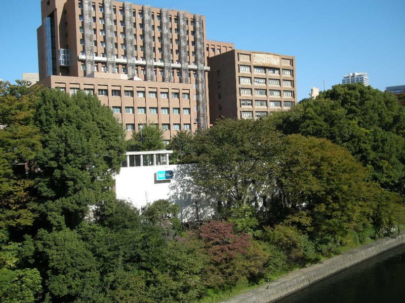 大学への道：東京医科歯科大学（JR御茶ノ水駅から） [写真特集7/23] 毎日新聞