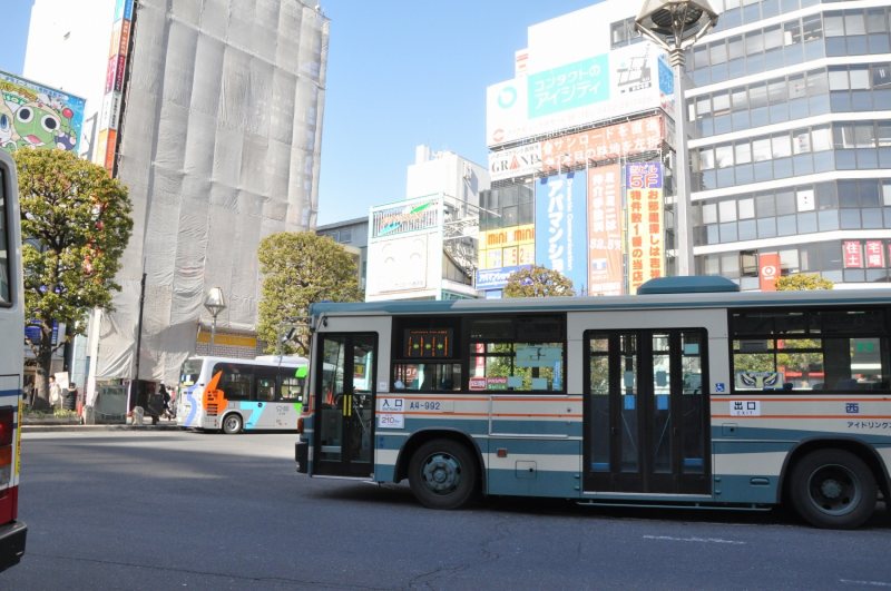 大学への道 成蹊大学 jr中央線吉祥寺駅から 写真特集5 30 毎日新聞 大学への道 成蹊大学 jr中央線吉祥寺駅から 写真特集5 30 毎日新聞