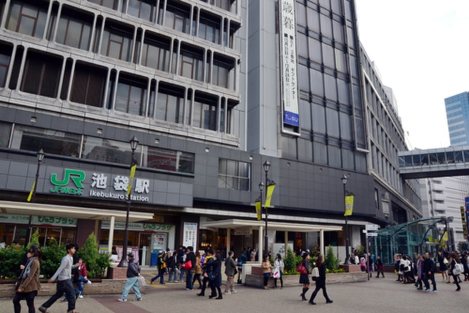 大学への道 立教大学 池袋駅から 写真特集1 28 毎日新聞
