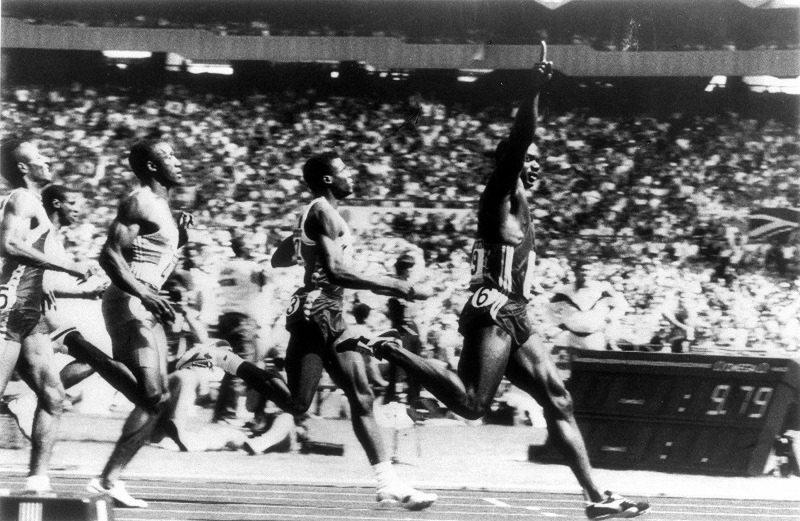 五輪ヒストリー：1988ソウル 驚異のバサロ 鈴木大地が金 [写真特集