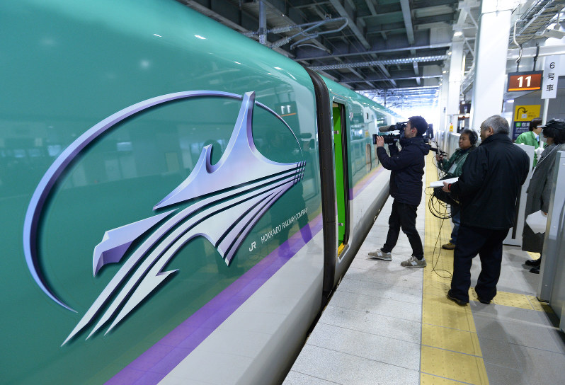 北海道新幹線 速度と引き換えに車窓から海峡はほんの一瞬 毎日新聞