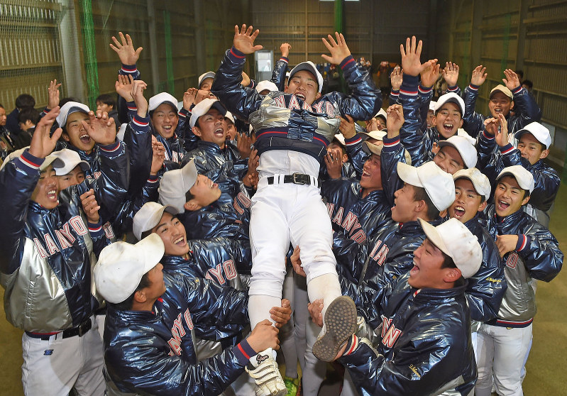 選抜高校野球：7年ぶり南陽工 親子で甲子園「まず一勝」 | 毎日新聞