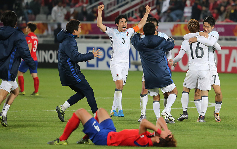 サッカーｕ２３ 日本ｖｓ韓国 写真特集 28 毎日新聞