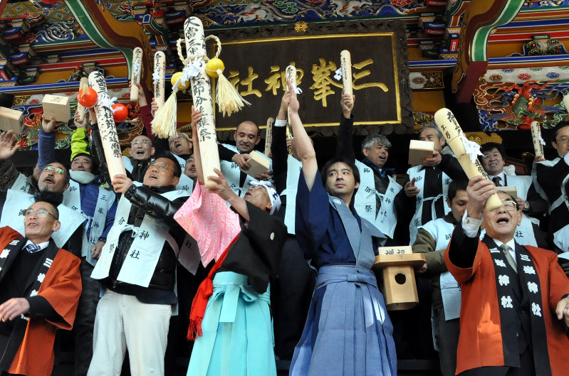 節分：大当たり棒で「ごもっとも」…埼玉の厄よけ神事 | 毎日新聞