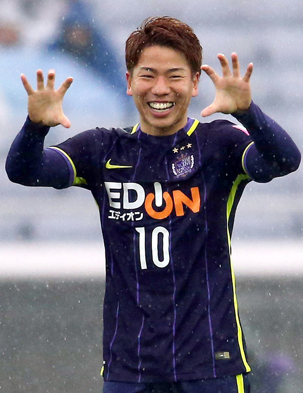 サッカー：王者の春、広島3発 ゼロックス杯4度目V [写真特集7/19