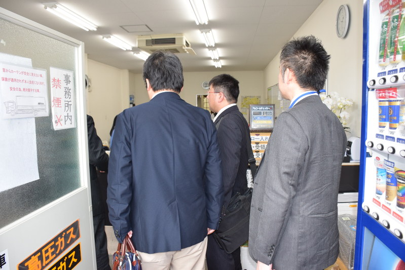 山陽道トンネル事故 ２時間前に渋滞把握 運送会社伝える 毎日新聞