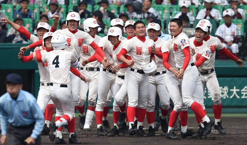 選抜高校野球： 第10日目第1試合 智弁学園（奈良）対龍谷大平安