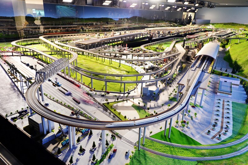 京都鉄道博物館：線路1キロのジオラマも 29日オープン [写真