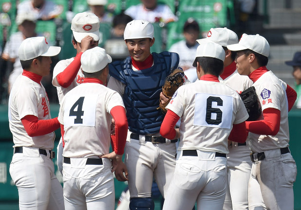 選抜高校野球：好投引き出すリード 智弁学園・岡沢 | 毎日新聞