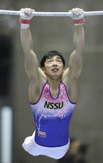 2015 体操NIPPON 内村航平 白井健三 直筆サインカード 体操：内村航平、全日本9連覇 白井健三2位 [写真特集9/20