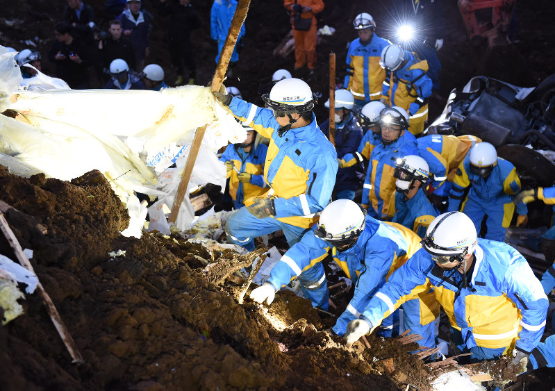 熊本地震 南阿蘇で１人の死亡確認 犠牲者４３人に 毎日新聞