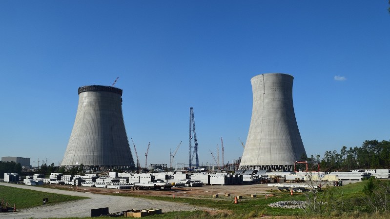 米南部ジョージア州で建設が進むボーグル原発=2016年3月28日、清水憲司撮影