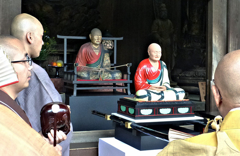 鑑真和上坐像 日中の複製像 対面 奈良 唐招提寺で法要 友好の思い新た 奈良 毎日新聞