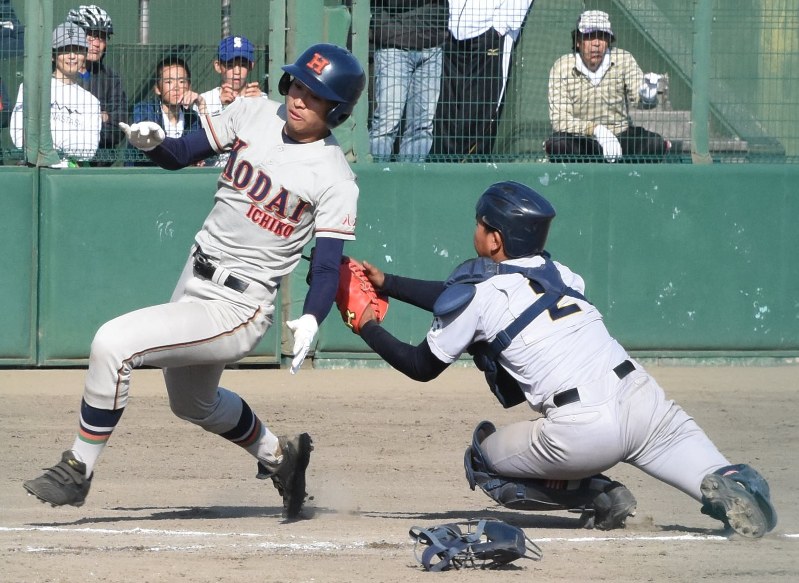 秋季高校野球：県大会 青森山田が連覇 弘前東が準優勝 上位3校東北大会へ ／青森 毎日新聞