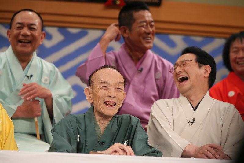 お笑い芸人 フィギュア 笑顔　桂歌丸 笑屋 笑福人形 桂歌丸 希少品 レア - メルカリ