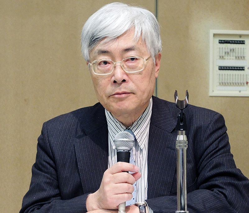 自殺総合対策推進センター長の本橋豊さん=東京都千代田区で、玉木達也撮影