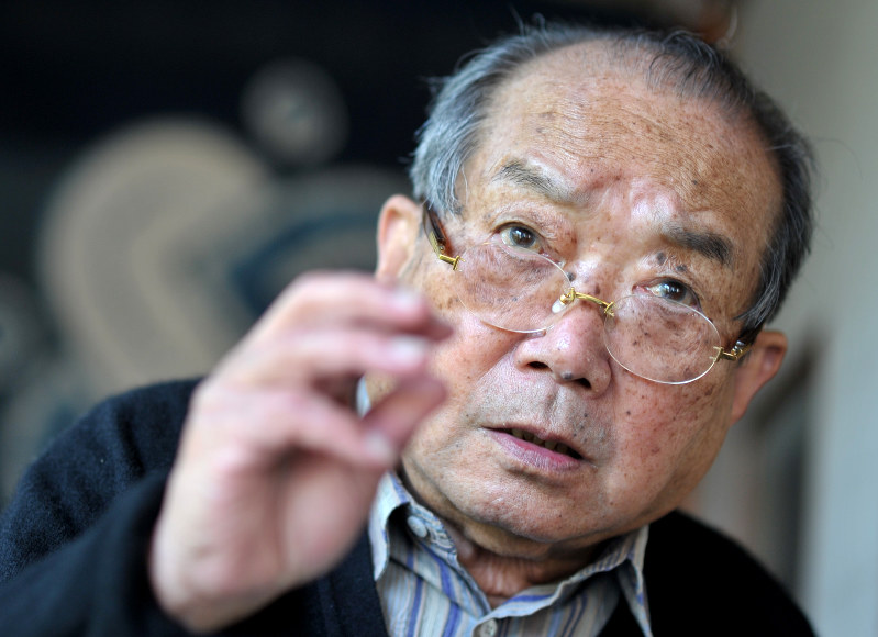 被爆体験を振り返る葉佐井博巳さん=広島市佐伯区で2016年4月26日、山田尚弘撮影