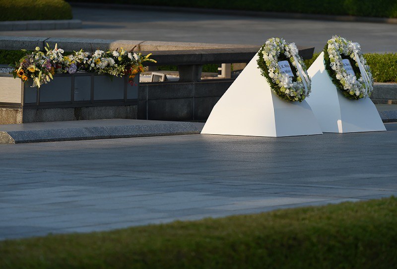 米大統領広島訪問 オバマ氏 現職の米大統領で初の広島訪問 被爆者と握手も 写真特集14 17 毎日新聞