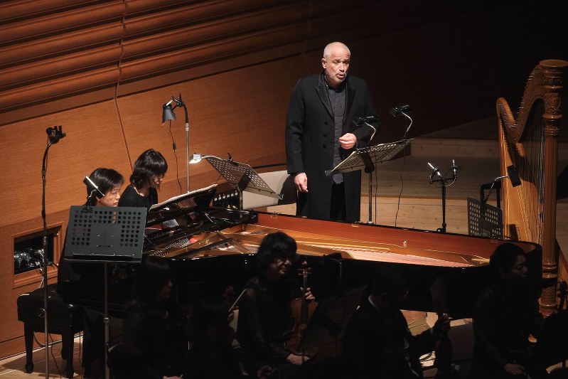 「漁師(ゲーテのバラード)」を歌うジル・ラゴン(テノール)