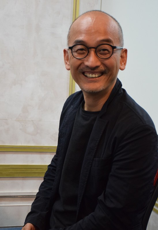 イ・ジュニク監督