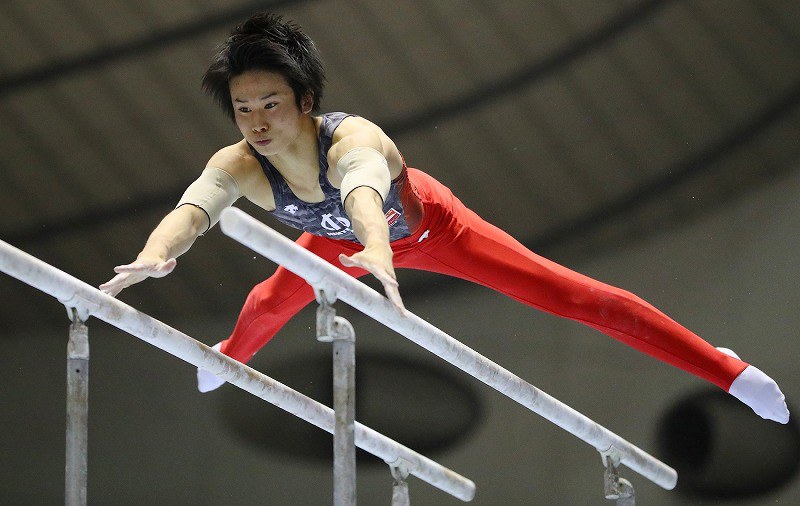 体操 全日本種目別選手権：3枠かけ8人決勝へ [写真特集15/12] | 毎日新聞