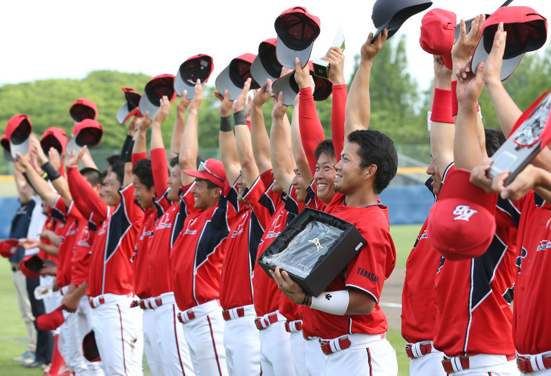 t*1様 都市対抗野球大会出場　きらやか銀行野球部　ハーフジップ 都市対抗野球：きらやか銀が初切符 山形から66年ぶり [写真