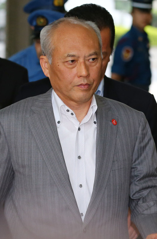 舛添都知事 辞職の意向固める 不信任案可決見通しで決断 毎日新聞