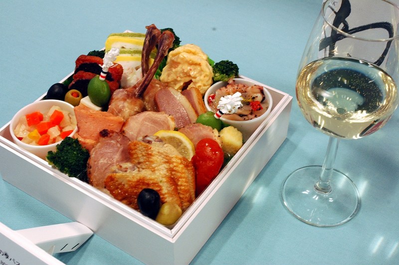 夏おせち 新たな夏の定番 イオンが商品披露会 写真特集4 9 毎日新聞