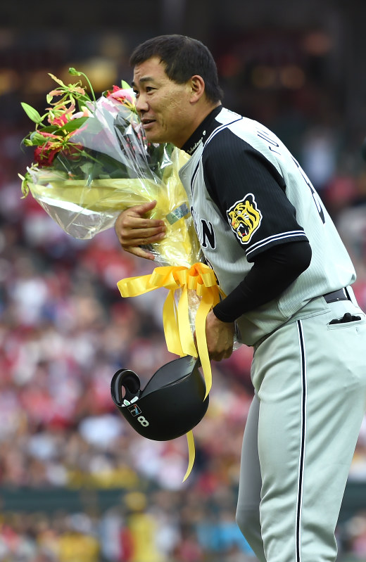 プロ野球：福留が日米通算2000安打 [写真特集14/15] | 毎日新聞
