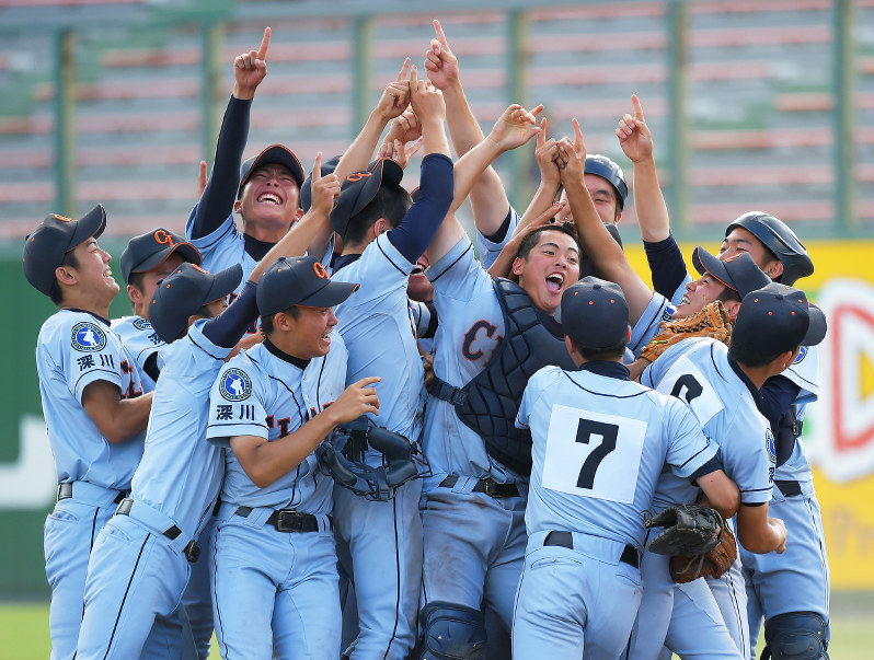 クラーク国際高校 (北海道代表) 高校野球 グラウンコート 甲子園 🍓🎀 クラーク国際高校野球部の皆さん 北北海道で1番長い夏を