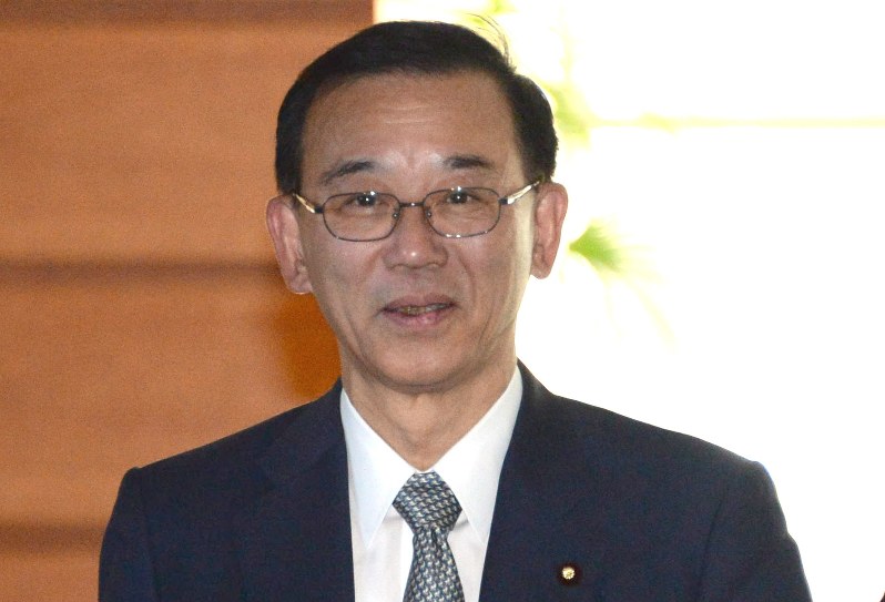 自民：入院の谷垣幹事長の交代論強まる 頸髄損傷と公表 | 毎日新聞