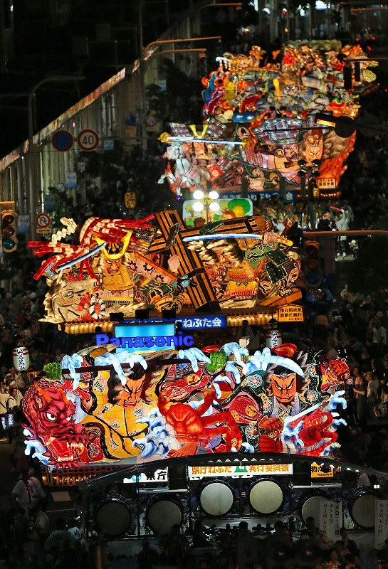 青森ねぶた祭り：北国の夏を彩る [写真特集1/6] | 毎日新聞