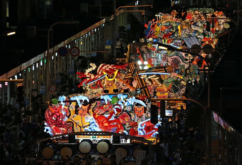 青森ねぶた祭り：北国の夏を彩る [写真特集1/6] | 毎日新聞