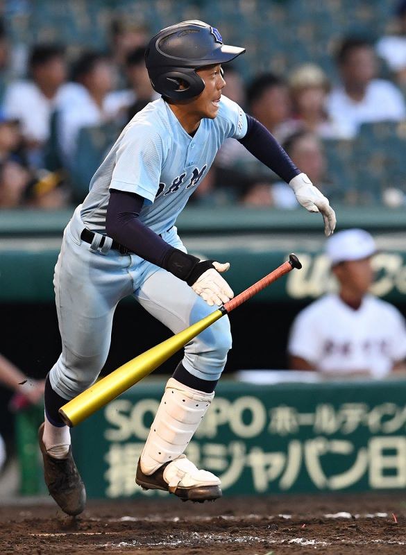 高校野球：第3日第4試合 常総学院（茨城）―近江（滋賀） [写真特集13