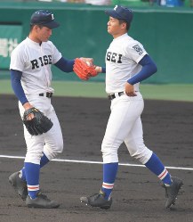 履正社高校　2016年甲子園出場記念 高校野球：第10日第4試合 履正社（大阪）―常総学院（茨城） [写真