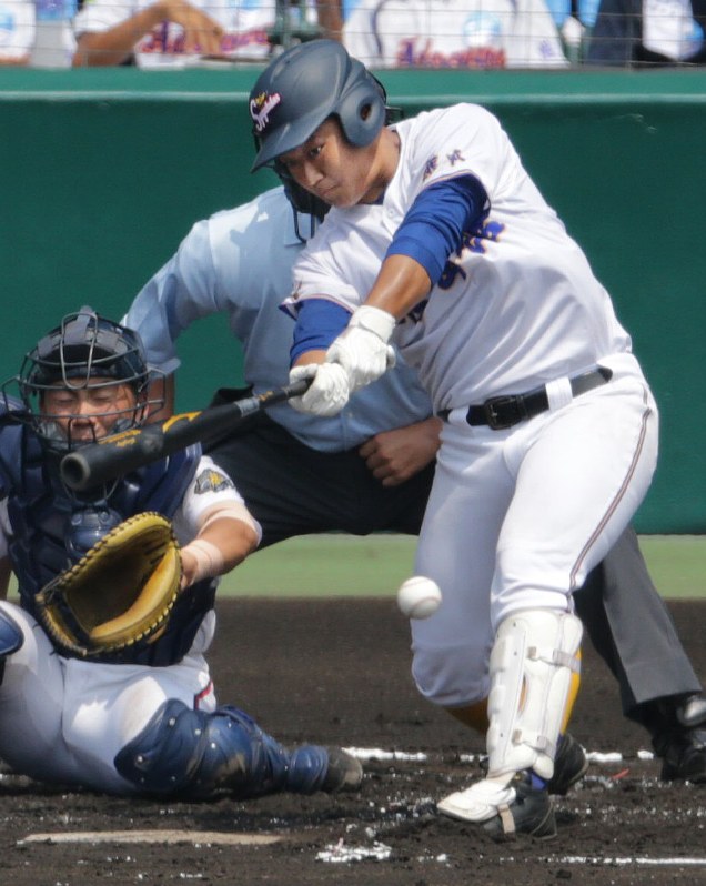夏の高校野球：継投決まり春4強の秀岳館快勝 初の夏8強 | 毎日新聞
