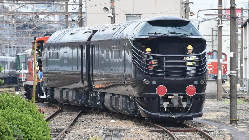 【上品】 豪華寝台特急：贅を尽くした「瑞風」いかが 先頭車両搬入 | 毎日新聞 鉄道模型