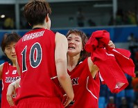 女子バスケ渡嘉敷来夢・吉田亜沙美の直筆サイン色紙【匿名配送】 女子バスケ渡嘉敷来夢・吉田亜沙美の直筆サイン色紙【匿名配送】