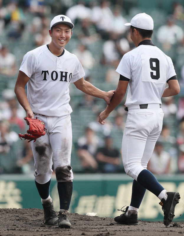 高校野球 第１１日第１試合 東邦 愛知 聖光学院 福島 写真特集5 13 毎日新聞